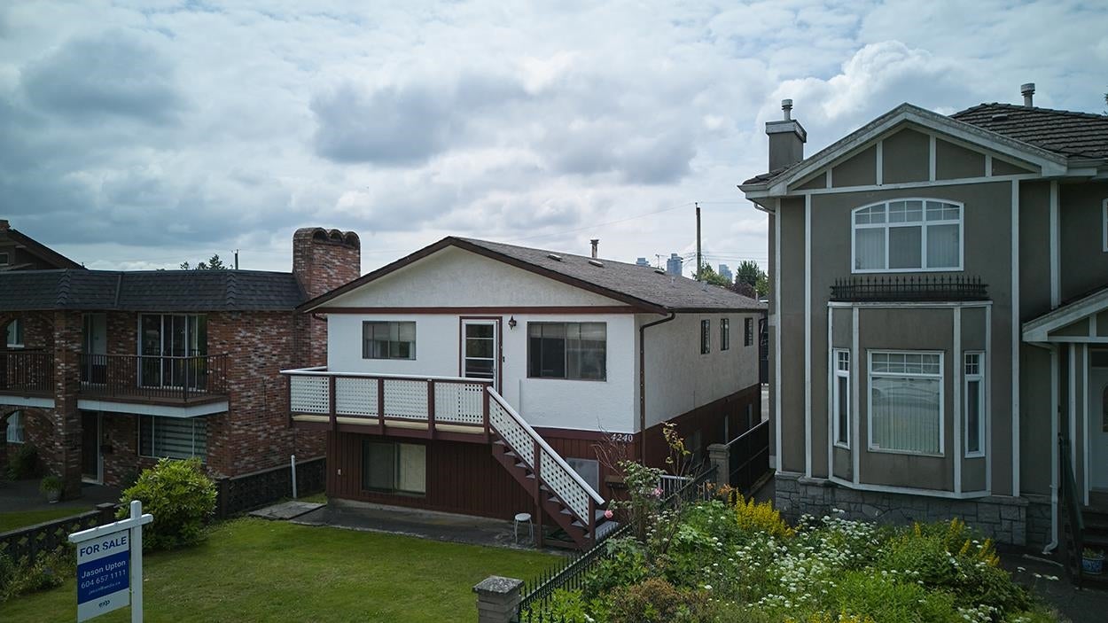 4240 Dundas Street - Vancouver Heights Single Family Residence for Sale, 5 Bedrooms (R3019705)# - 34