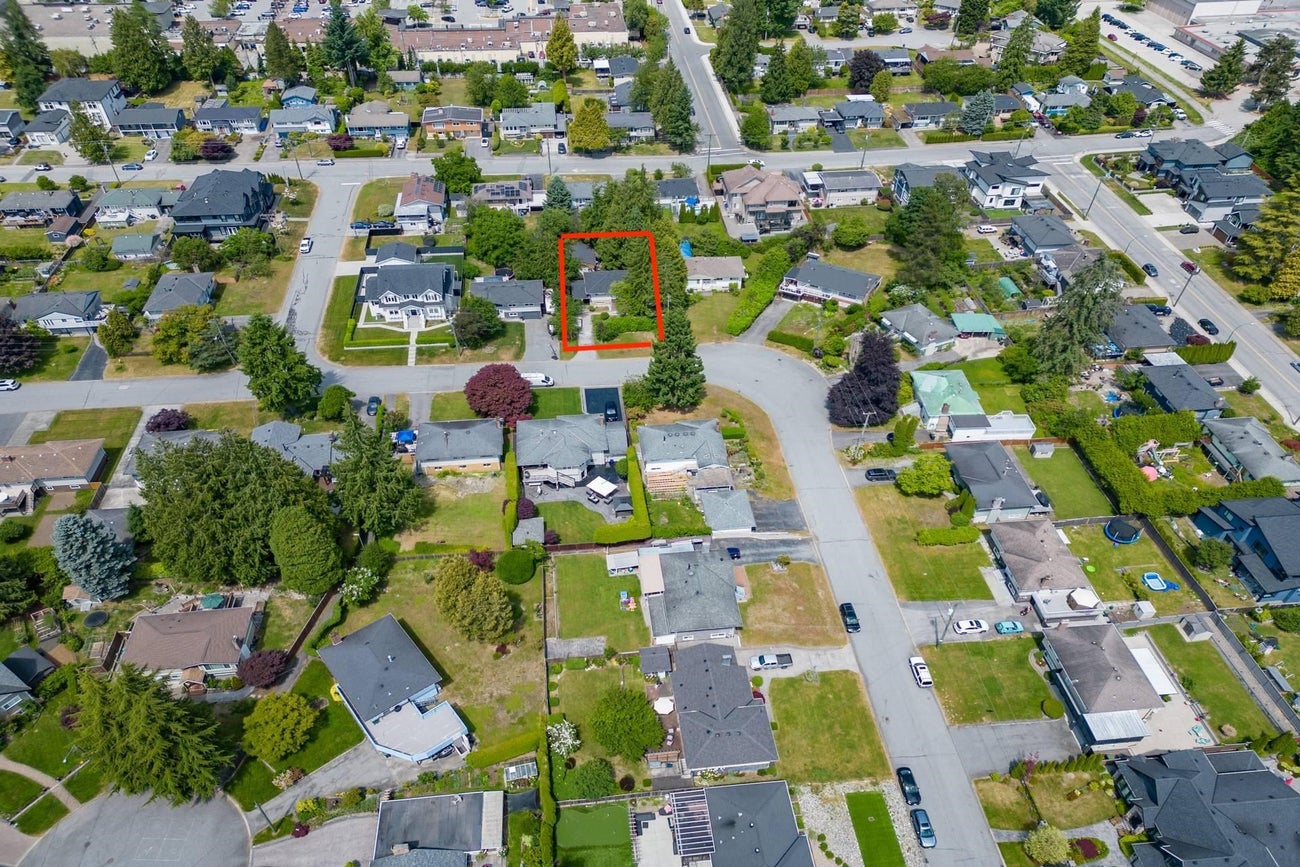 2041 Quinton Avenue - Central Coquitlam Single Family Residence for Sale, 2 Bedrooms (R3020072) #10