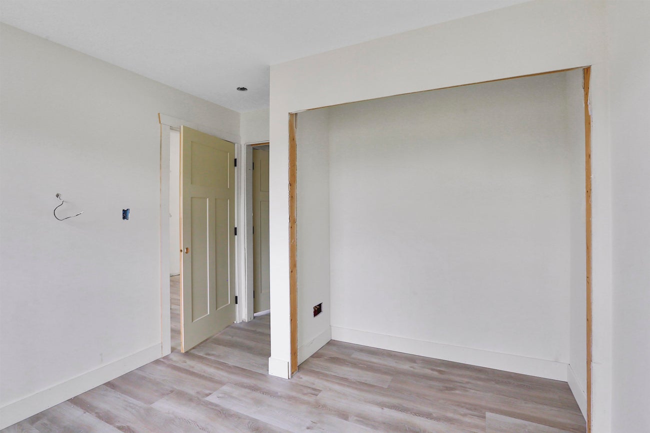 201 Finnigan Street - Central Coquitlam Single Family Residence for Sale, 5 Bedrooms (R3020642) #12