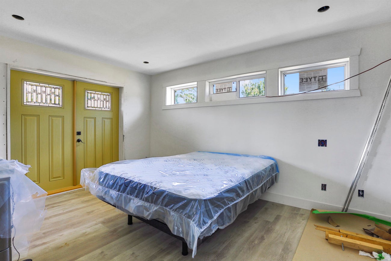 201 Finnigan Street - Central Coquitlam Single Family Residence for Sale, 5 Bedrooms (R3020642) #28