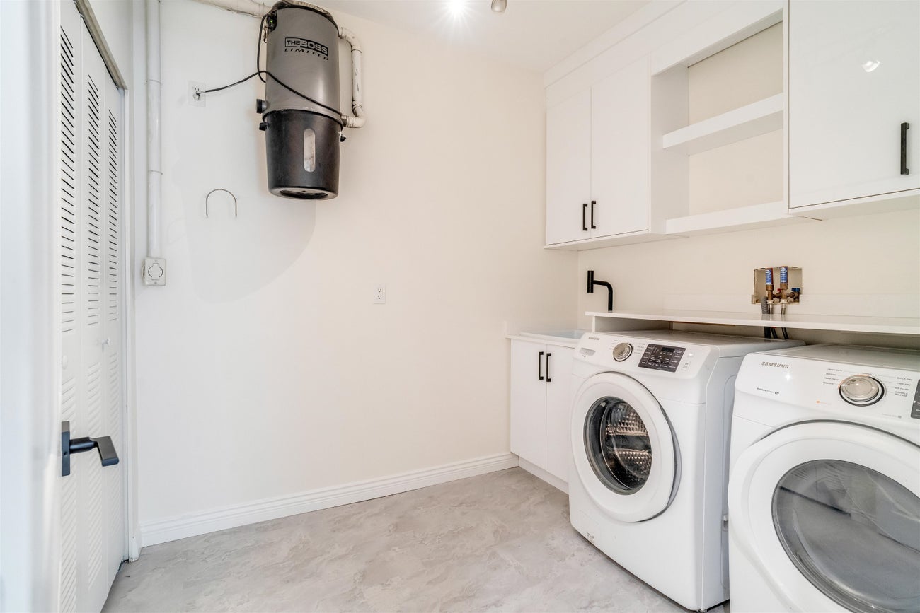 639 Chapman Avenue - Coquitlam West Single Family Residence for Sale, 6 Bedrooms (R3022207) #13