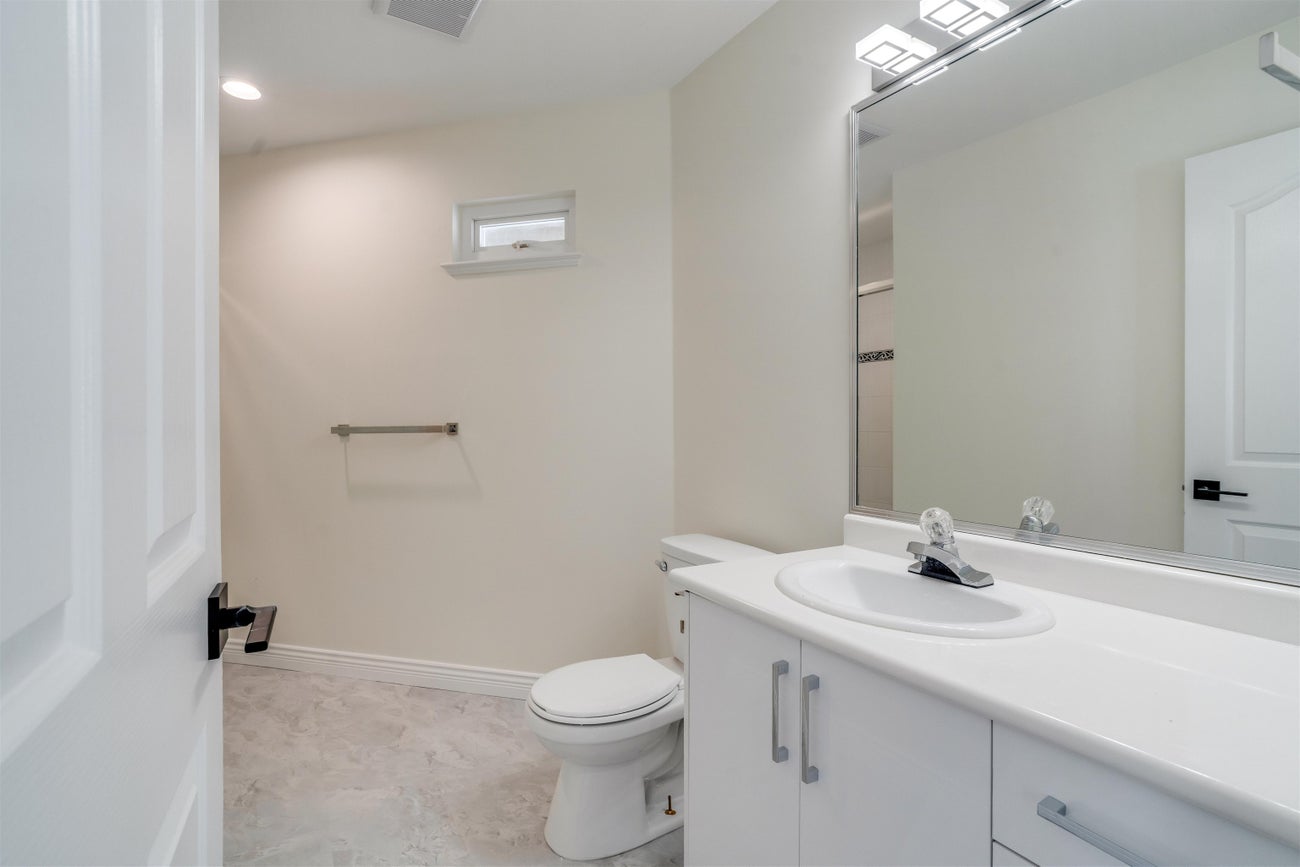 639 Chapman Avenue - Coquitlam West Single Family Residence for Sale, 6 Bedrooms (R3022207) #25