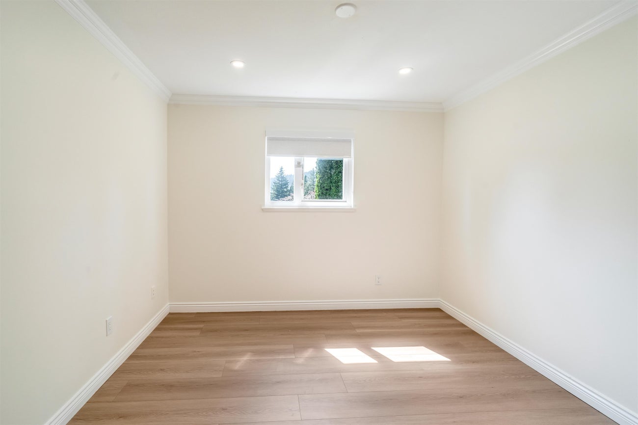 639 Chapman Avenue - Coquitlam West Single Family Residence for Sale, 6 Bedrooms (R3022207) #30