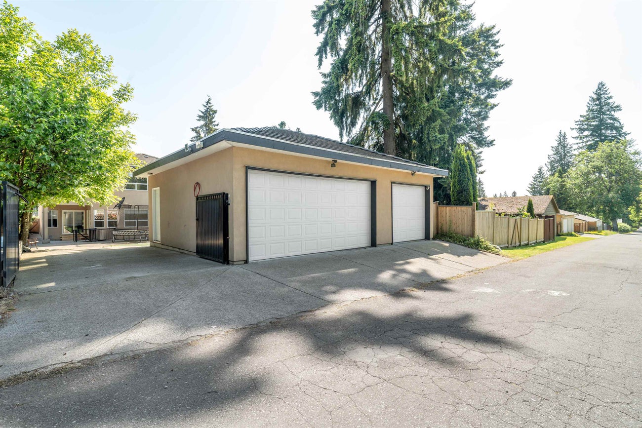 639 Chapman Avenue - Coquitlam West Single Family Residence for Sale, 6 Bedrooms (R3022207) #34