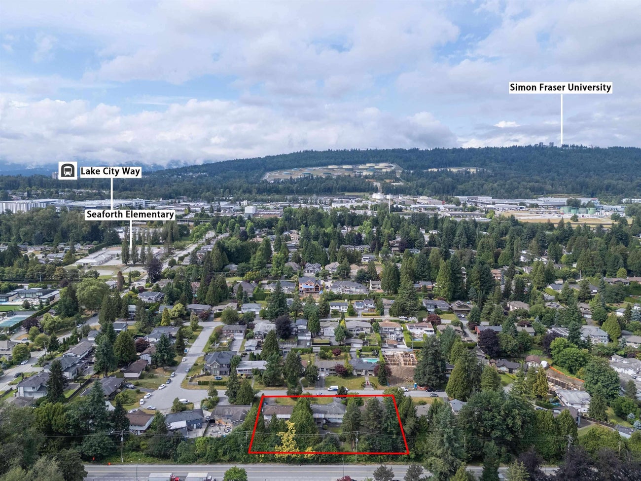 3863 Winlake Crescent - Government Road Single Family Residence for Sale, 5 Bedrooms (R3022999) #1