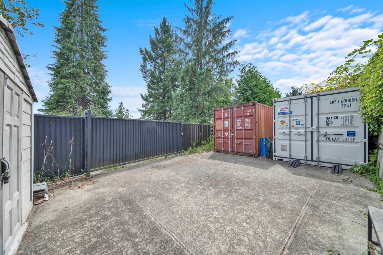 320 Seaforth Crescent - Central Coquitlam Single Family Residence for Sale, 4 Bedrooms (R3023246) #33