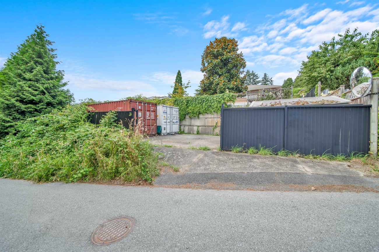 320 Seaforth Crescent - Central Coquitlam Single Family Residence for Sale, 4 Bedrooms (R3023246) #34