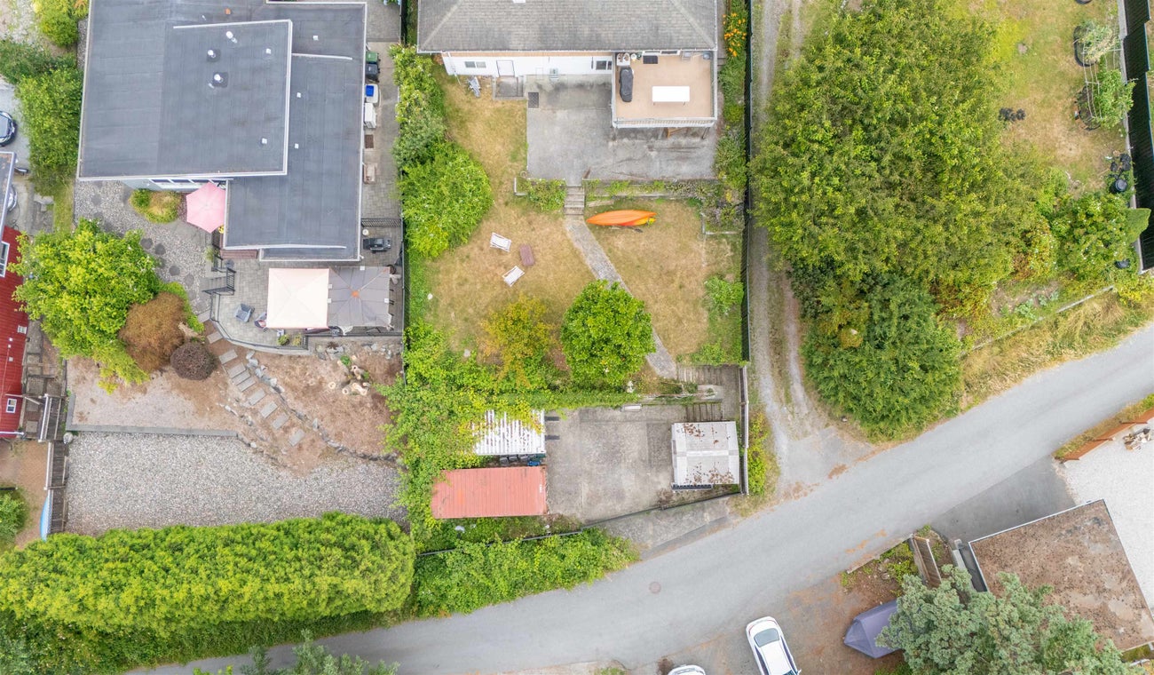 320 Seaforth Crescent - Central Coquitlam Single Family Residence for Sale, 4 Bedrooms (R3023246) #36