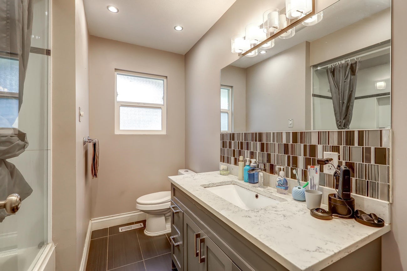 512 Mentmore Street - Coquitlam West Single Family Residence for Sale, 5 Bedrooms (R3023659) #16