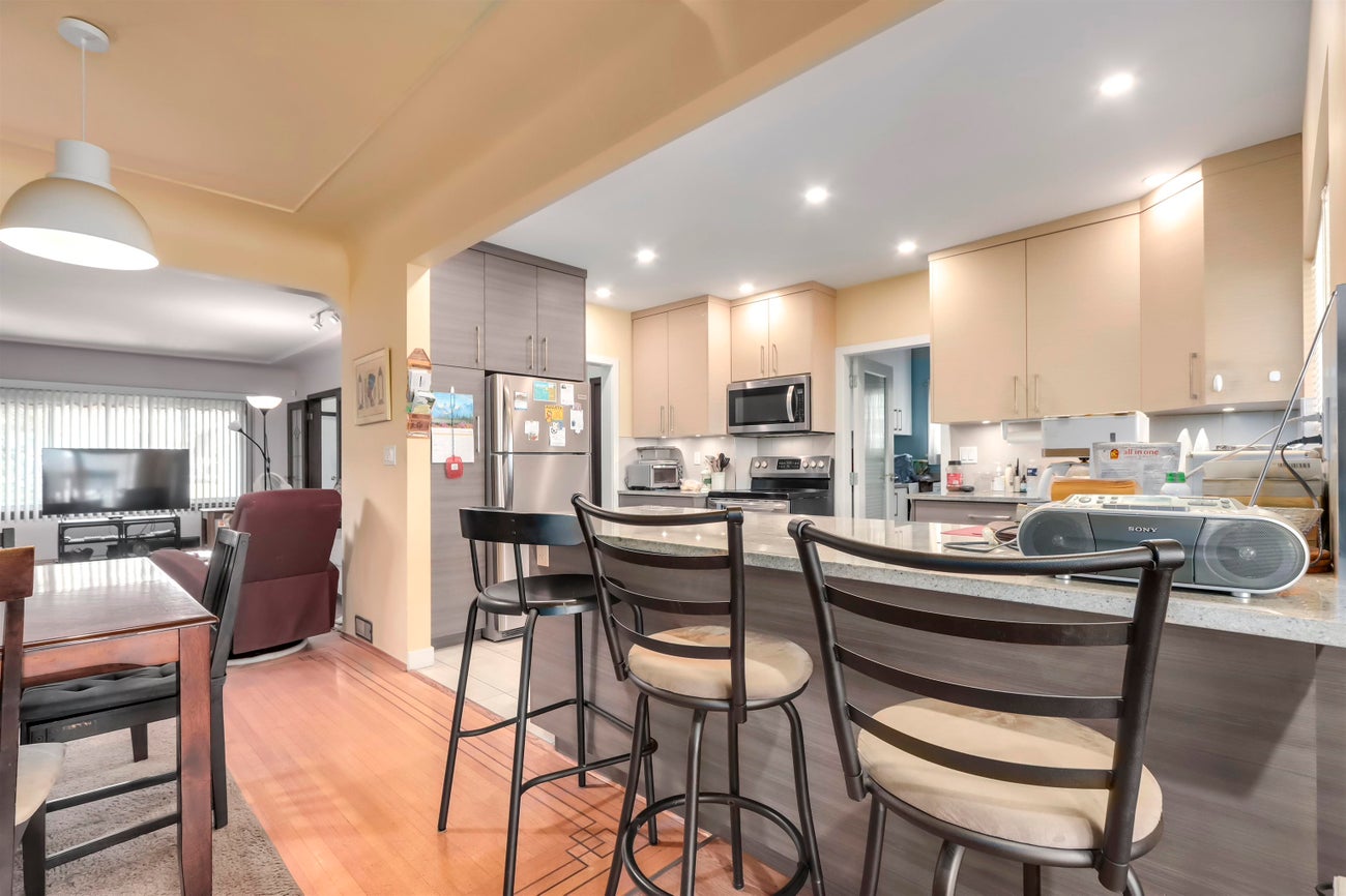 4449 Dundas Street - Vancouver Heights Single Family Residence for Sale, 4 Bedrooms (R3023696) #11