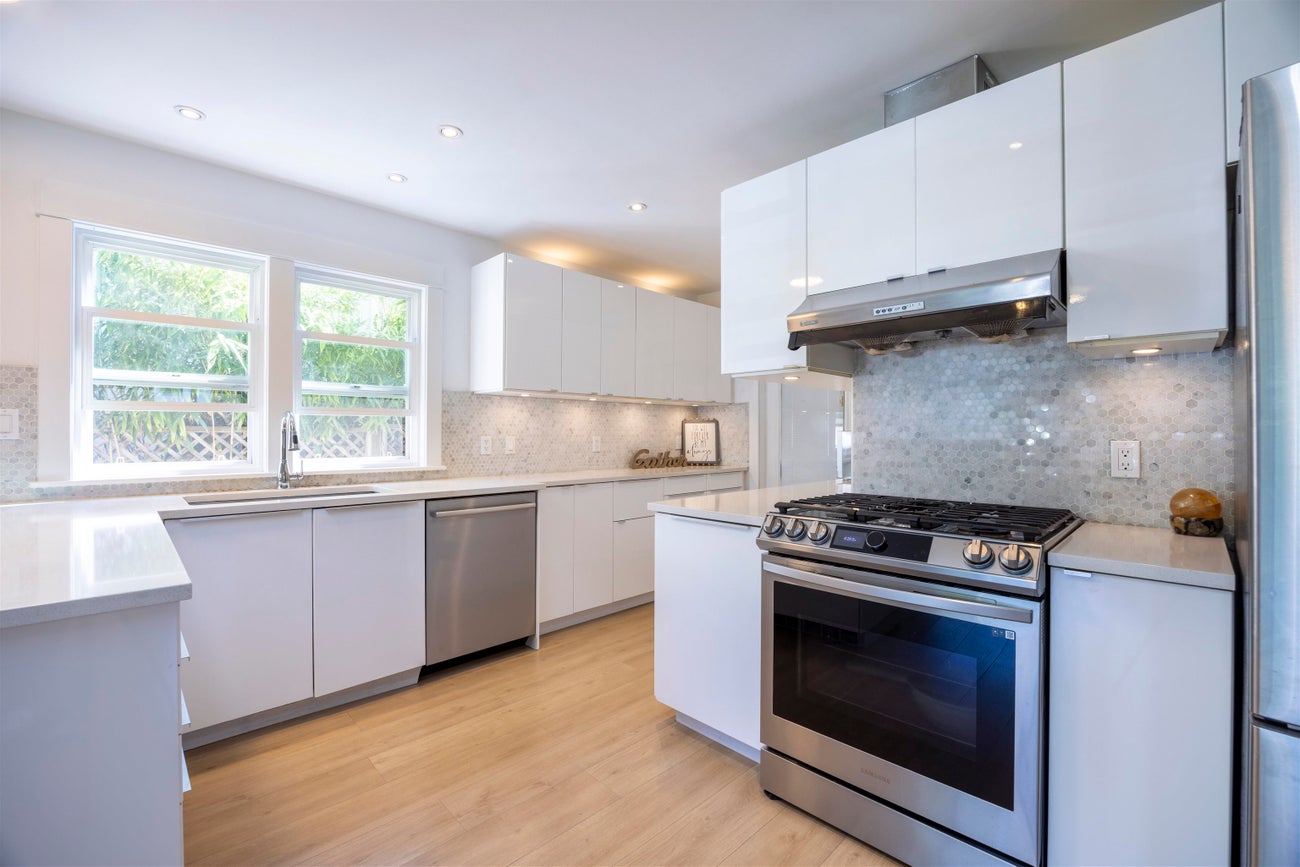 931 Sperling Avenue - Sperling-Duthie Single Family Residence for Sale, 3 Bedrooms (R3024673) #10
