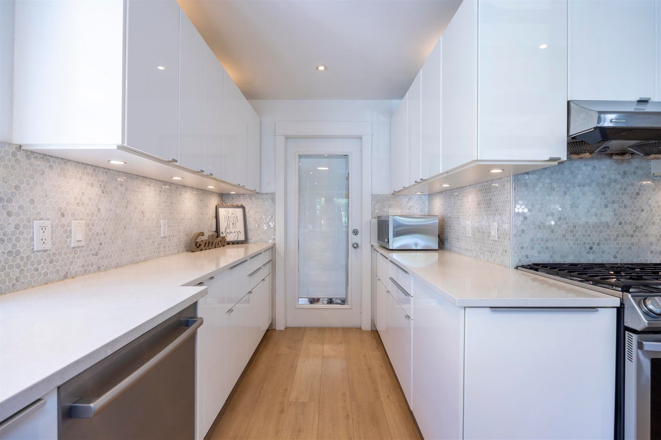 931 Sperling Avenue - Sperling-Duthie Single Family Residence for Sale, 3 Bedrooms (R3024673) #11