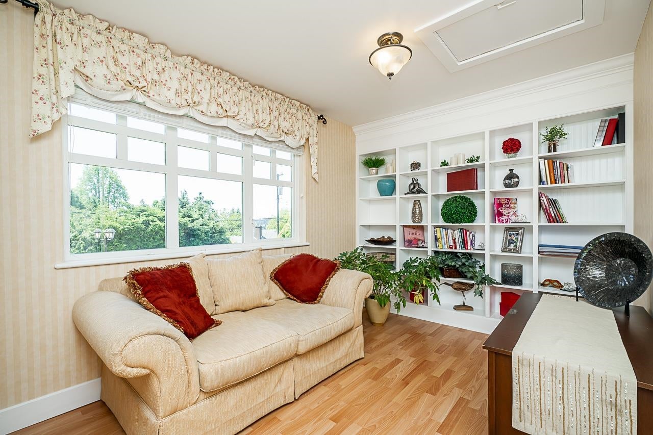 767 Edgar Avenue - Coquitlam West Single Family Residence for Sale, 4 Bedrooms (R3024827) #8