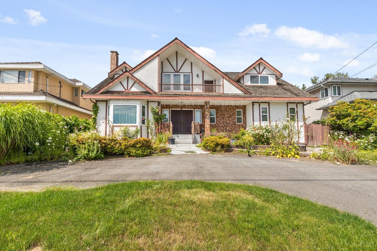 959 Dansey Avenue - Central Coquitlam Single Family Residence for Sale, 5 Bedrooms (R3025725) #1