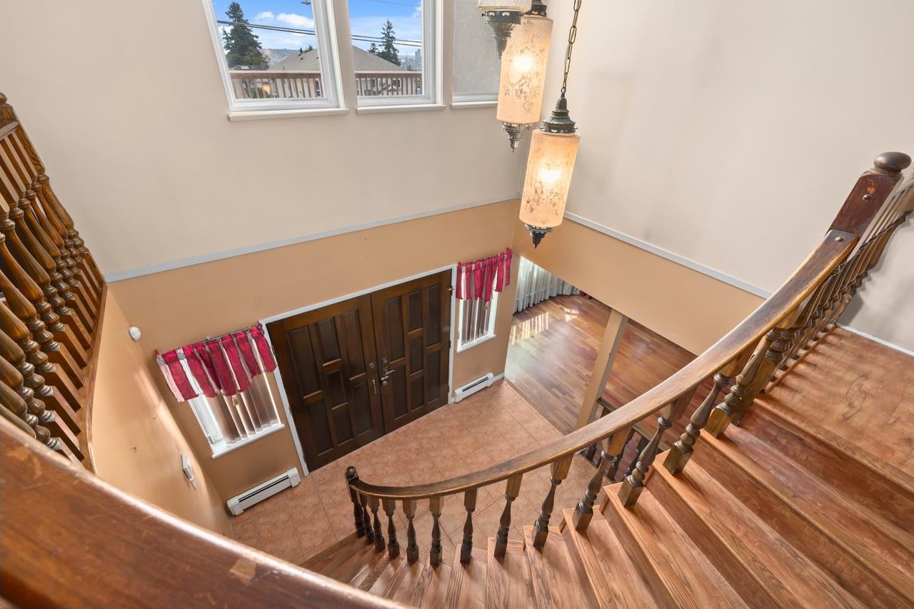 959 Dansey Avenue - Central Coquitlam Single Family Residence for Sale, 5 Bedrooms (R3025725)# - 23