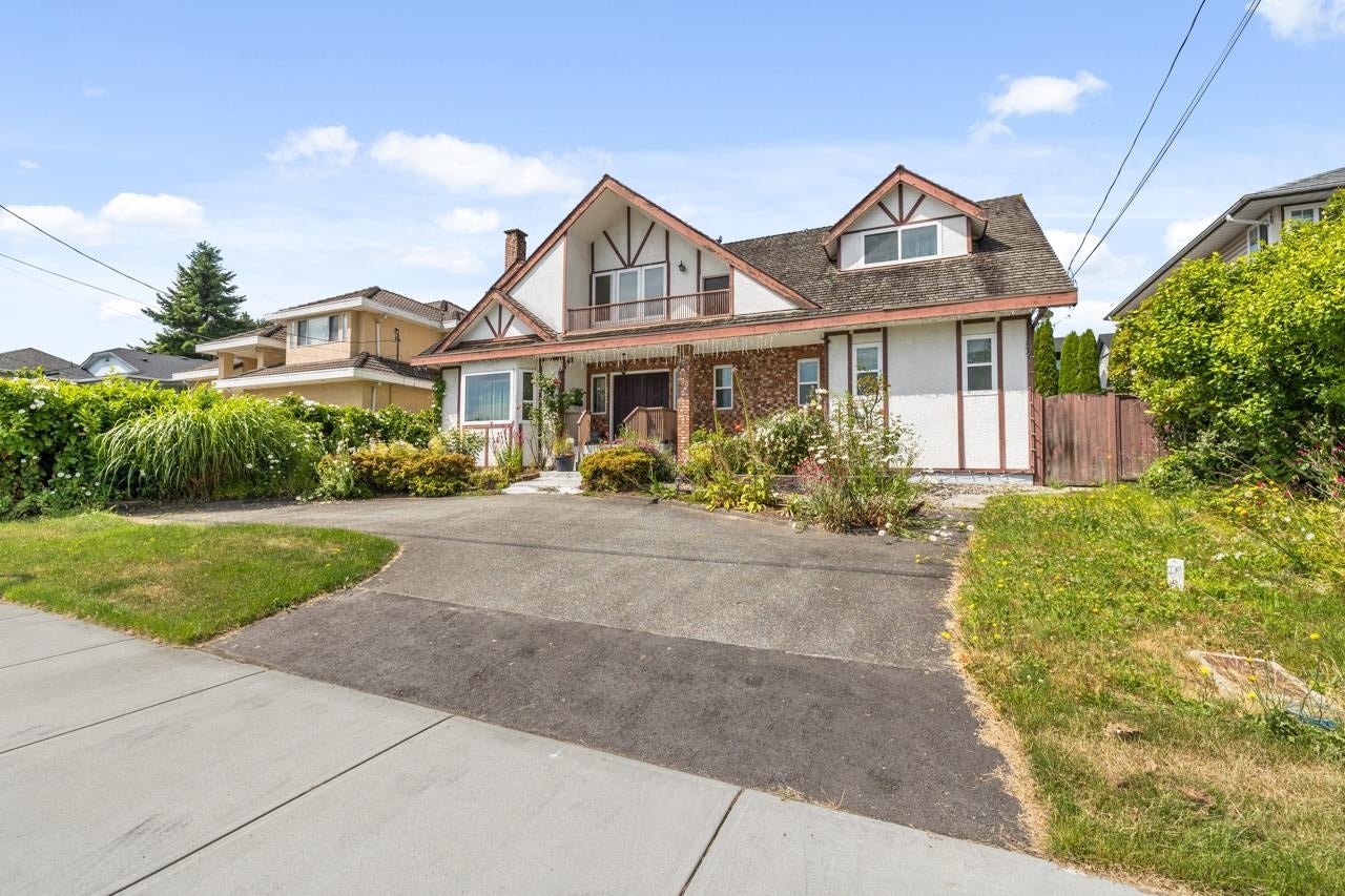 959 Dansey Avenue - Central Coquitlam Single Family Residence for Sale, 5 Bedrooms (R3025725)# - 2