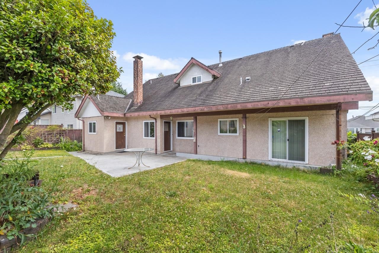 959 Dansey Avenue - Central Coquitlam Single Family Residence for Sale, 5 Bedrooms (R3025725)# - 34