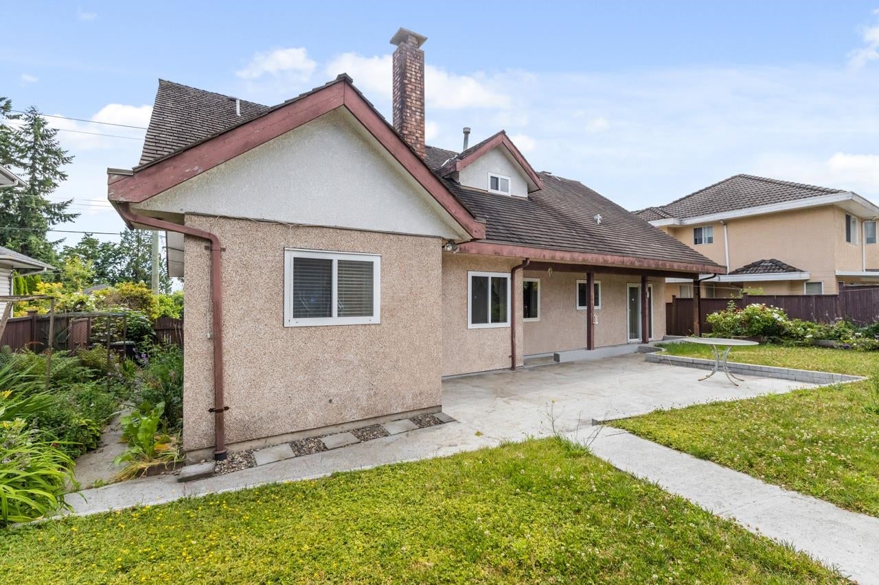 959 Dansey Avenue - Central Coquitlam Single Family Residence for Sale, 5 Bedrooms (R3025725)# - 36
