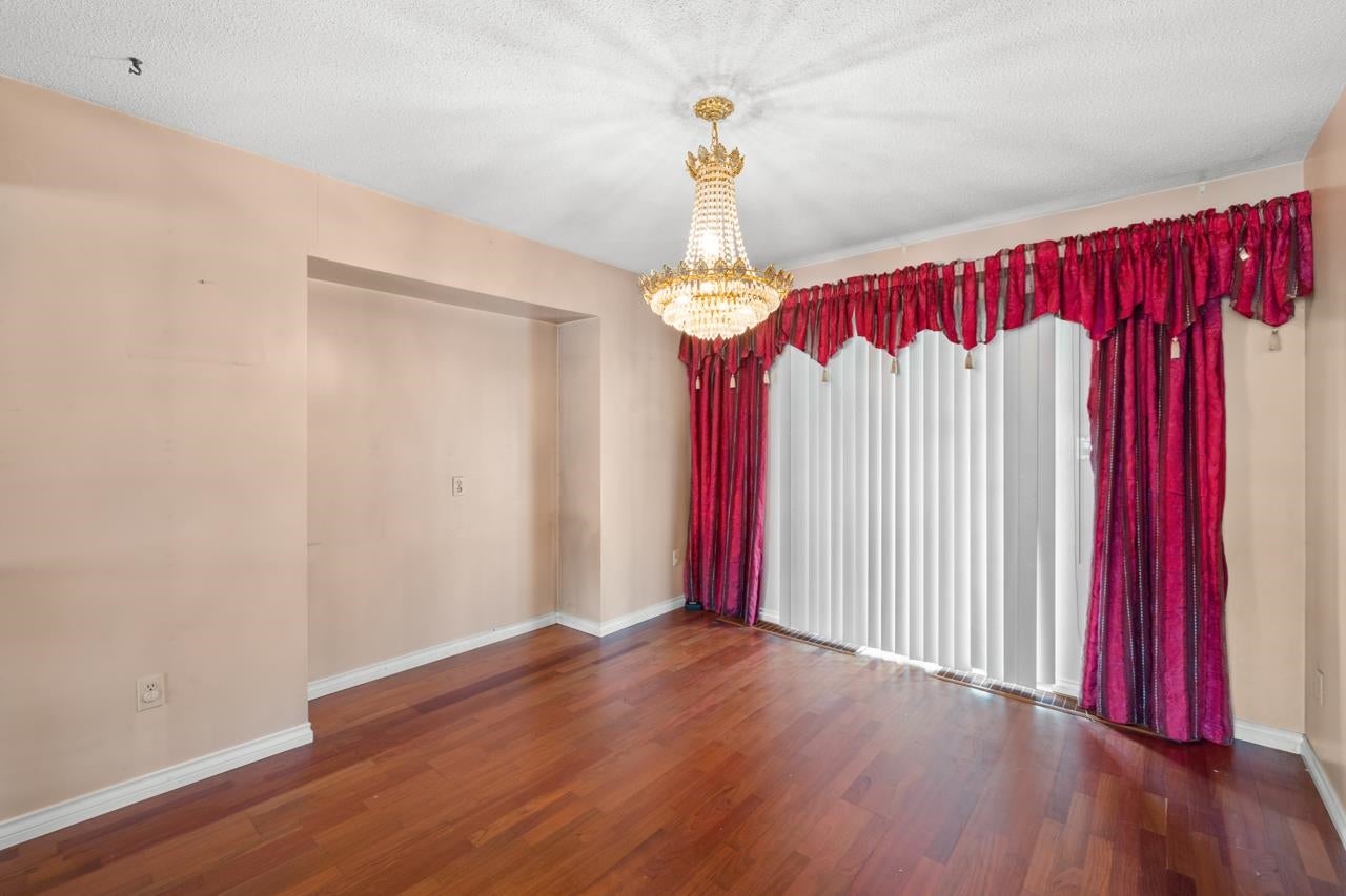 959 Dansey Avenue - Central Coquitlam Single Family Residence for Sale, 5 Bedrooms (R3025725)# - 8