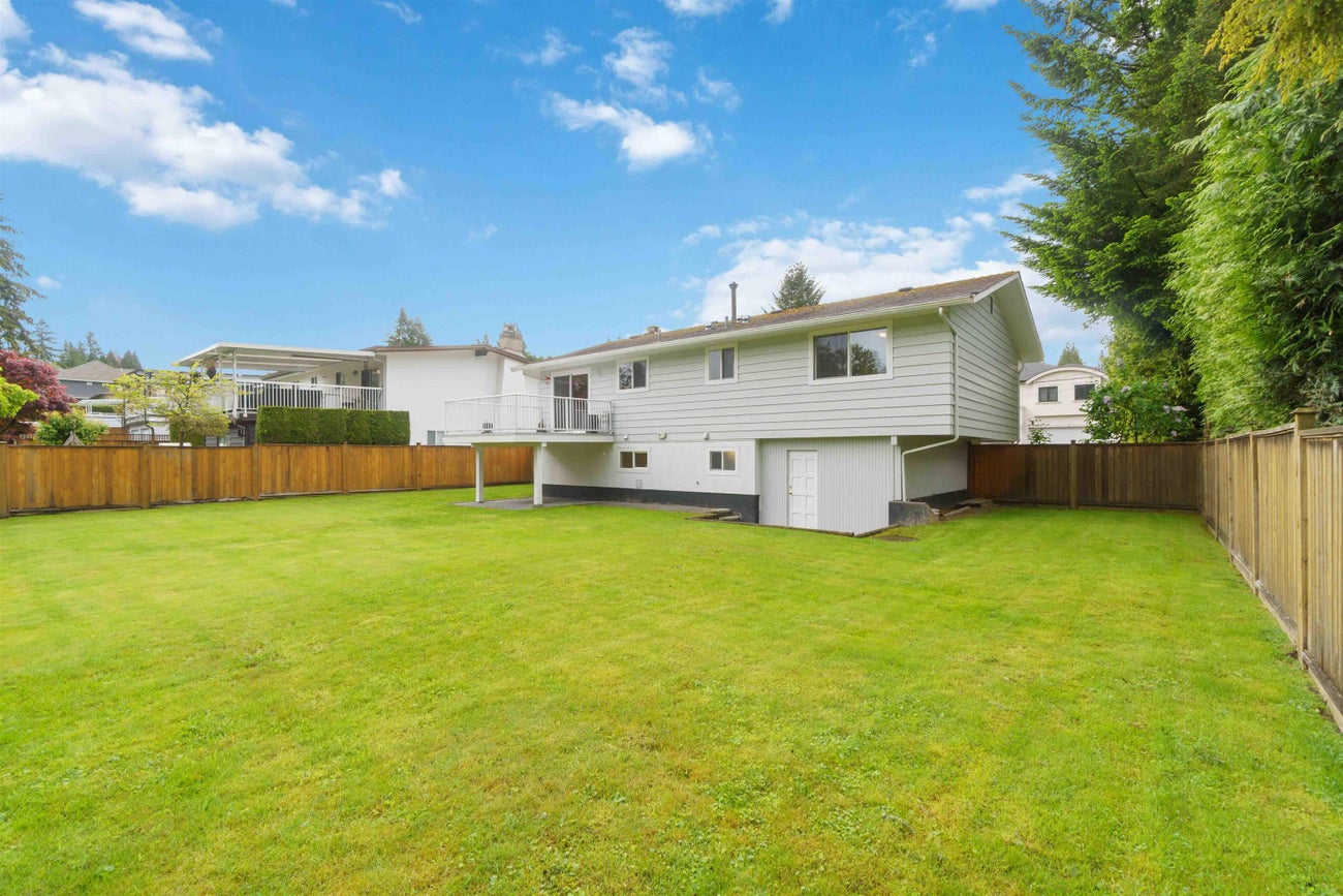899 Spence Avenue - Coquitlam West Single Family Residence for Sale, 3 Bedrooms (R3026035) #30