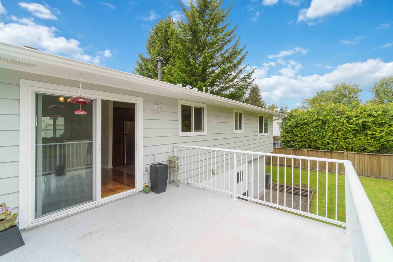 899 Spence Avenue - Coquitlam West Single Family Residence for Sale, 3 Bedrooms (R3026035) #35
