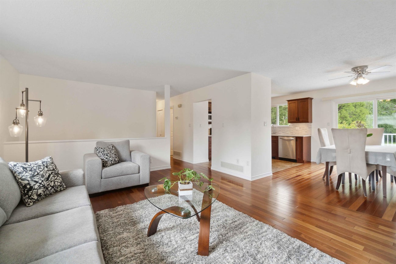 899 Spence Avenue - Coquitlam West Single Family Residence for Sale, 3 Bedrooms (R3026035) #6