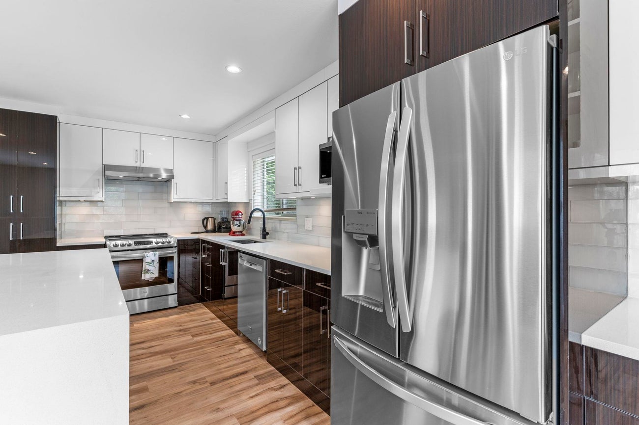 996 Duthie Avenue - Simon Fraser Univer. Single Family Residence for Sale, 6 Bedrooms (R3026544) #11