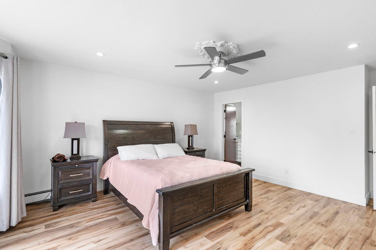 996 Duthie Avenue - Simon Fraser Univer. Single Family Residence for Sale, 6 Bedrooms (R3026544) #14