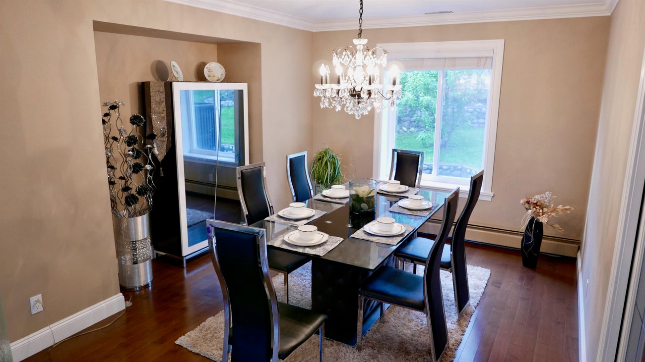 7625 Aubrey Street - Simon Fraser Univer. Single Family Residence for Sale, 5 Bedrooms (R3026725)# - 5