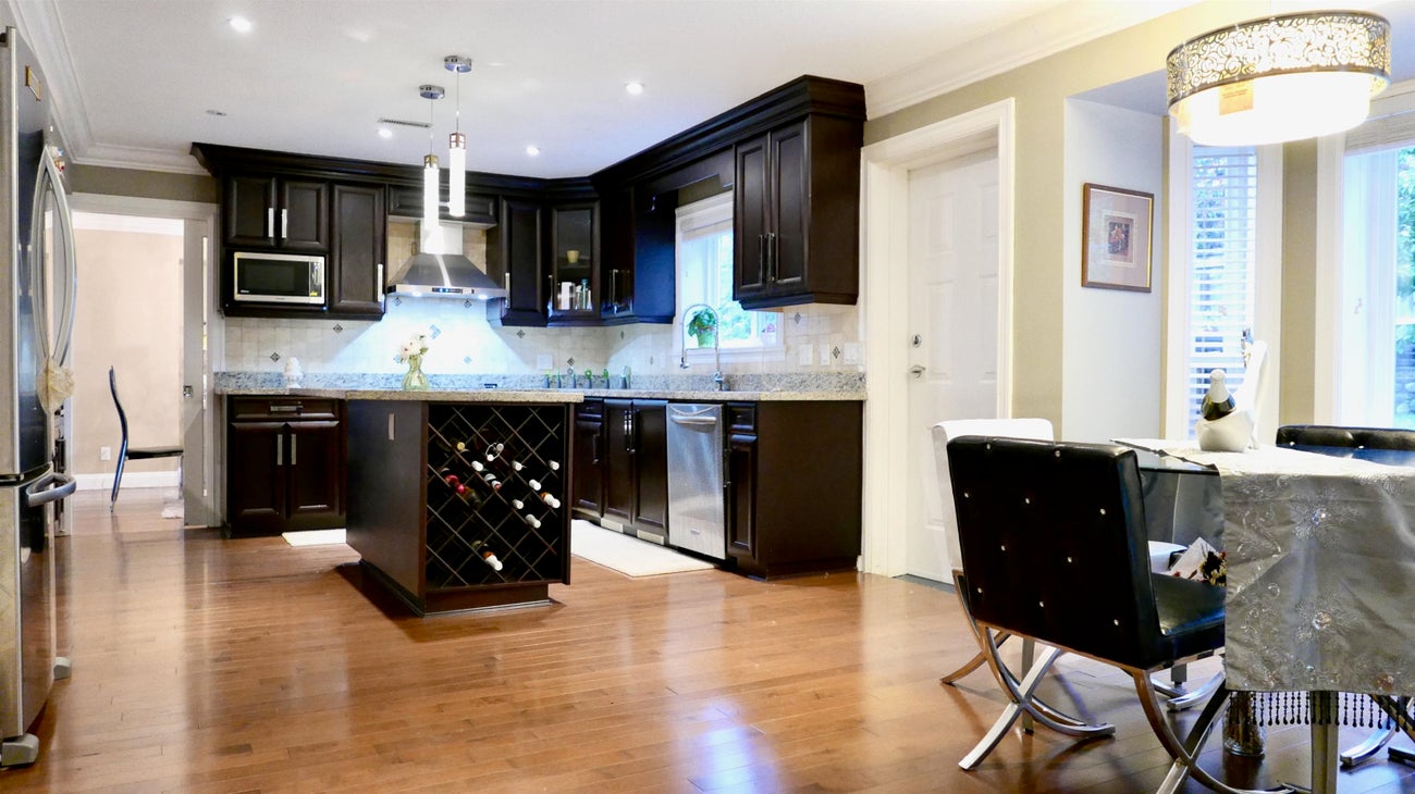 7625 Aubrey Street - Simon Fraser Univer. Single Family Residence for Sale, 5 Bedrooms (R3026725)# - 7