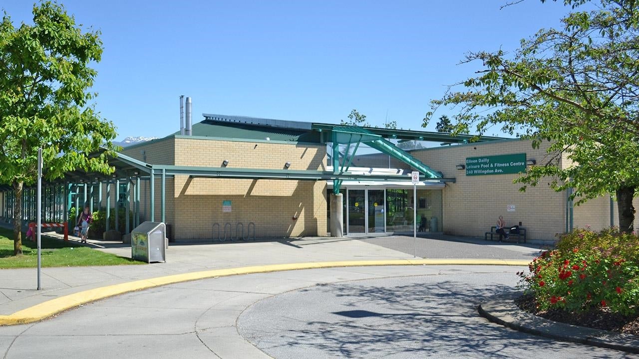 4231 Dundas Street - Vancouver Heights Single Family Residence for Sale, 5 Bedrooms (R3026759) #6