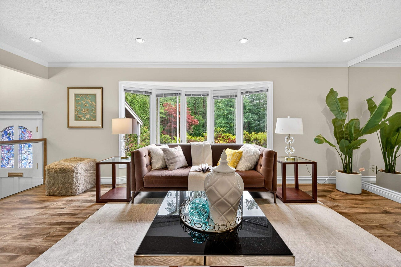 2453 Phillips Place - Montecito Single Family Residence for Sale, 5 Bedrooms (R3027608) #4