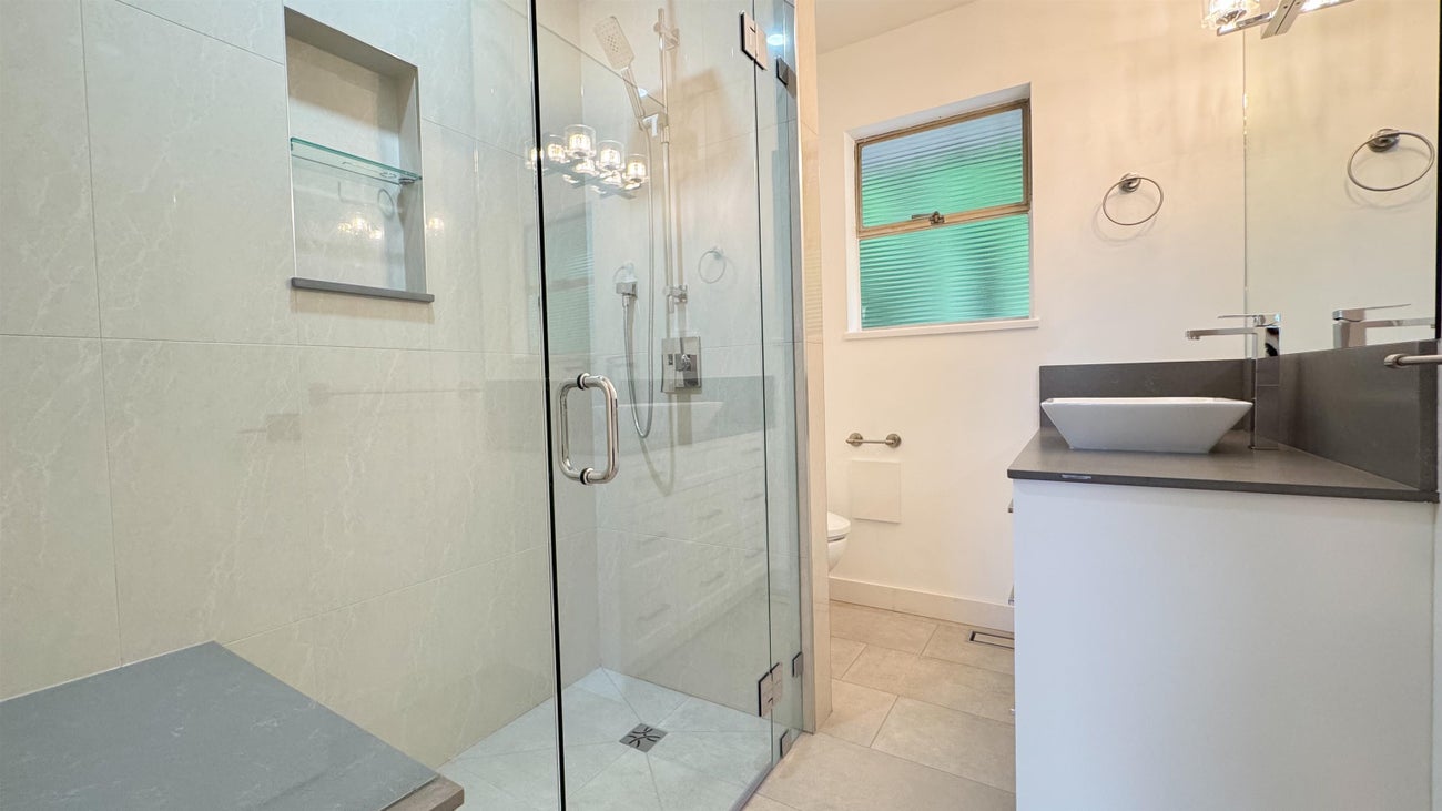 646 Claremont Street - Coquitlam West Single Family Residence for Sale, 4 Bedrooms (R3027646)# - 17