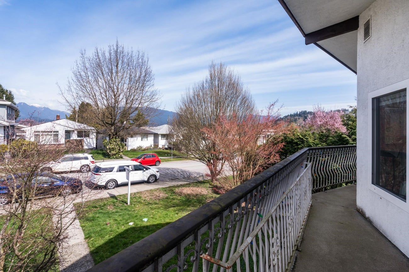4346 Dundas Street - Vancouver Heights Single Family Residence for Sale, 5 Bedrooms (R3028256) #12