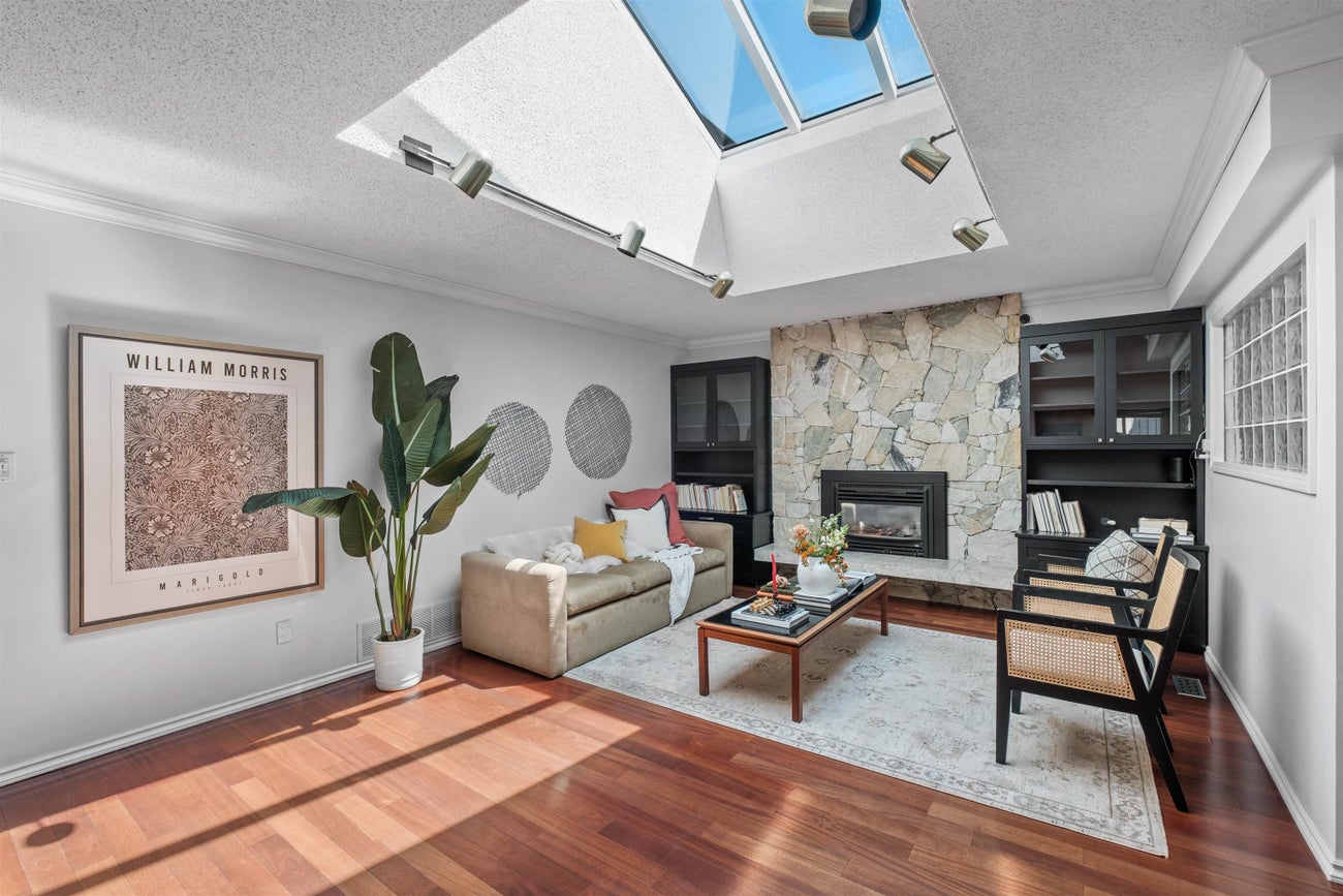 667 Lakeshore Drive - Central Coquitlam Single Family Residence for Sale, 3 Bedrooms (R3028276) #16