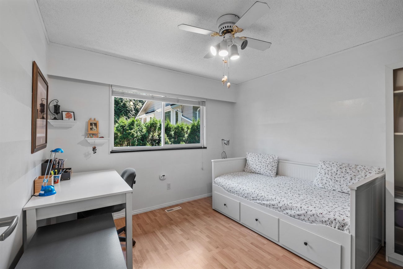 667 Lakeshore Drive - Central Coquitlam Single Family Residence for Sale, 3 Bedrooms (R3028276) #23