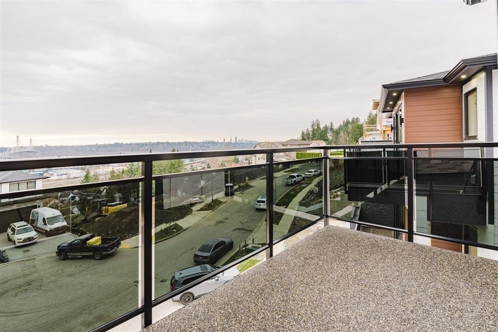 2267 Monashee Court - Coquitlam East Single Family Residence for Sale, 6 Bedrooms (R3028405) #9