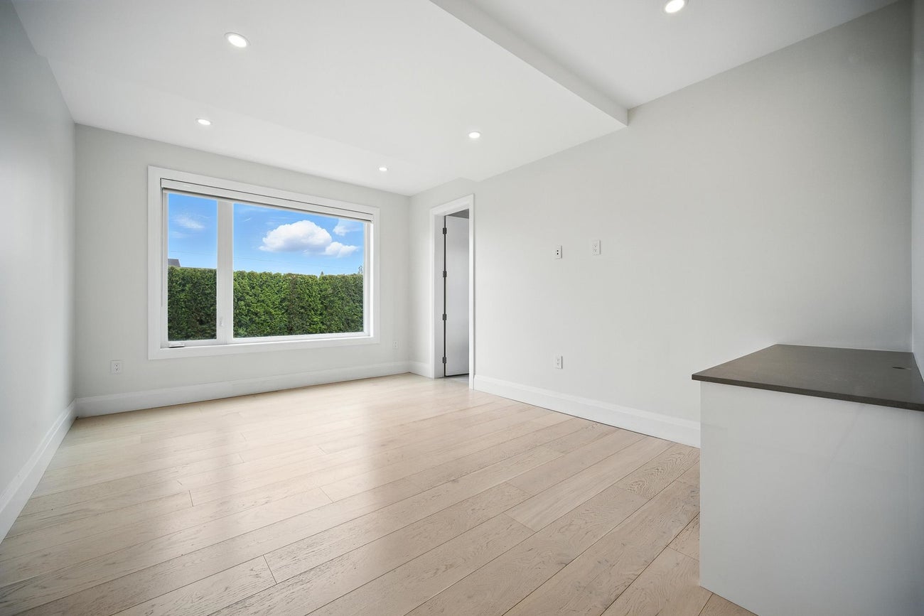2113 Dawes Hill Road - Central Coquitlam Single Family Residence for Sale, 7 Bedrooms (R3028903) #26