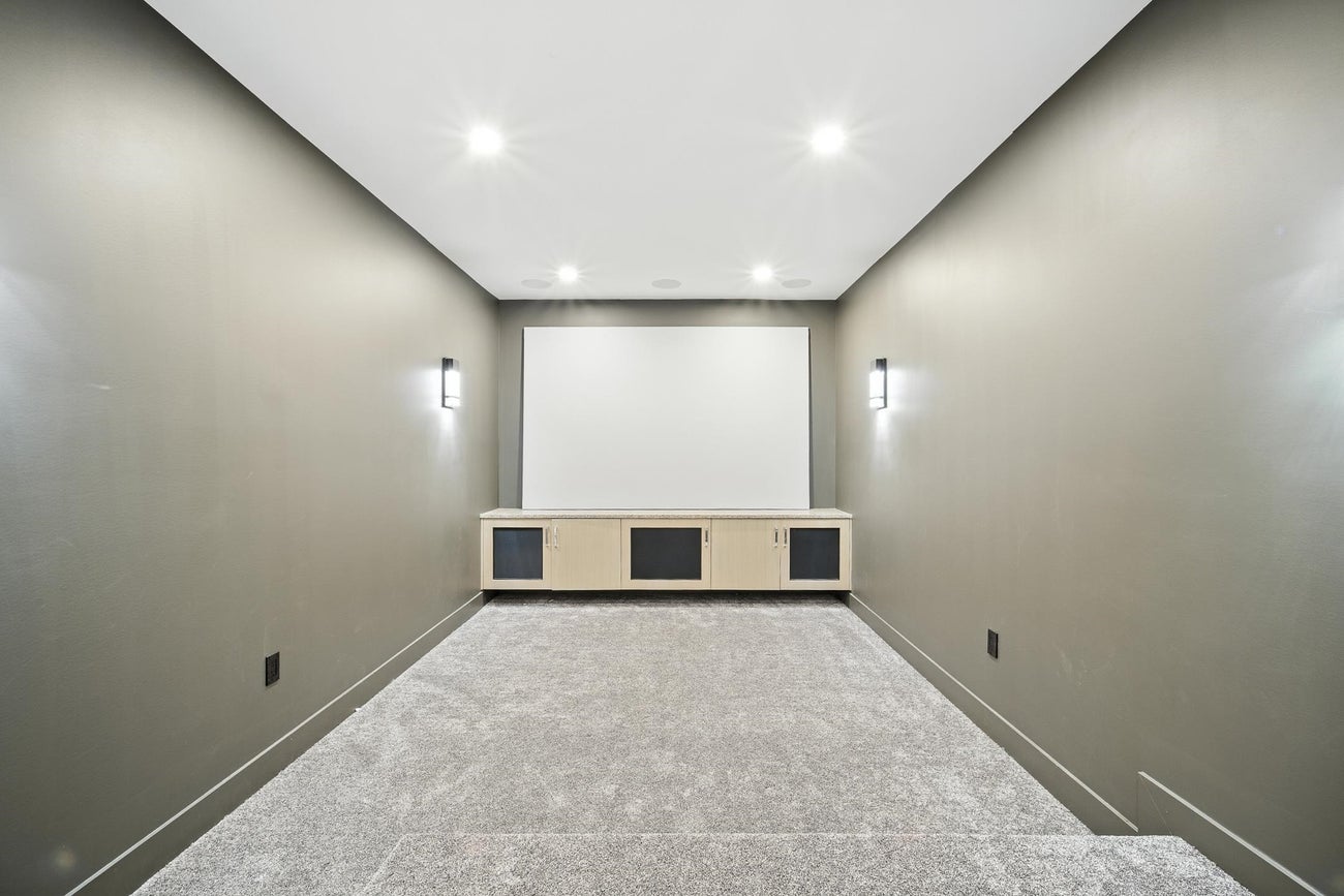 2113 Dawes Hill Road - Central Coquitlam Single Family Residence for Sale, 7 Bedrooms (R3028903)# - 34