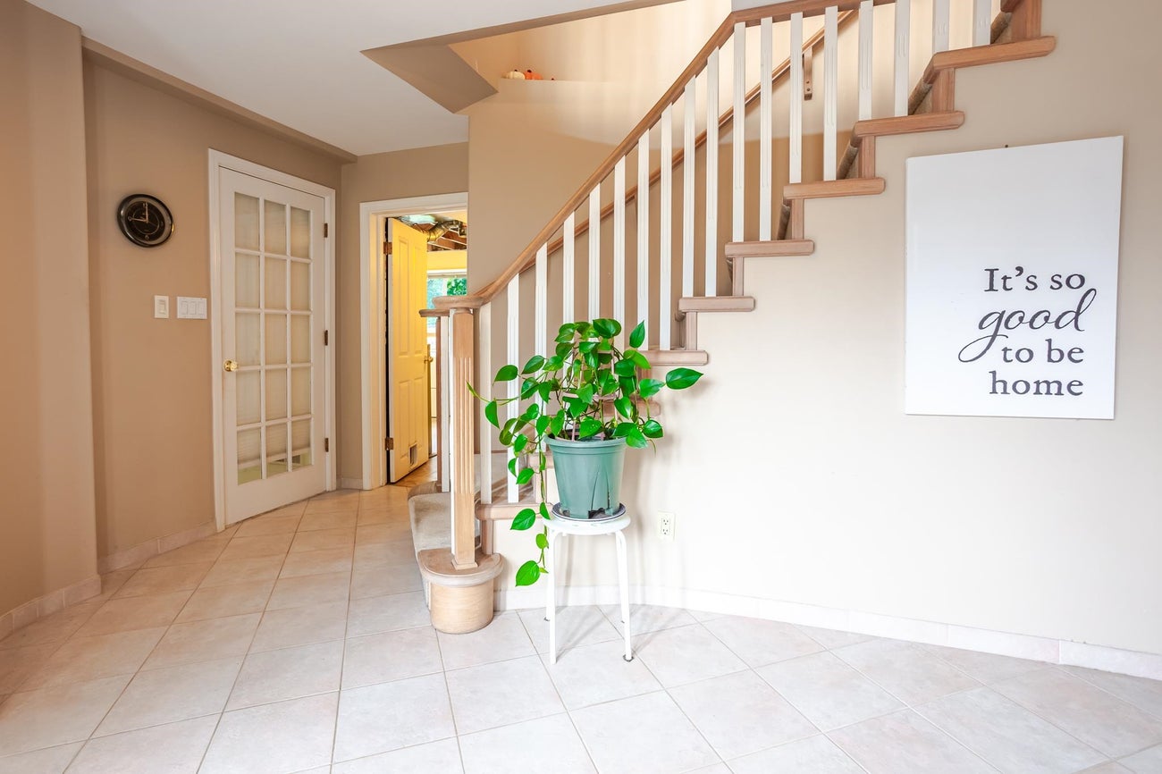 682 Folsom Street - Central Coquitlam Single Family Residence for Sale, 4 Bedrooms (R3029106) #4