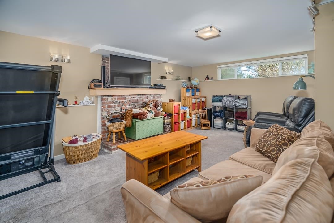 2050 Sperling Avenue - Montecito Single Family Residence for Sale, 8 Bedrooms (R3029137) #22