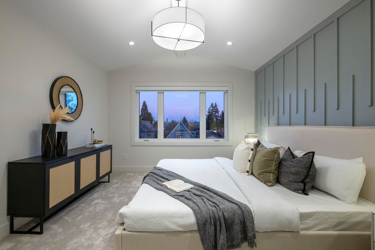 644A Girard Avenue - Coquitlam West Single Family Residence for Sale, 4 Bedrooms (R3029200) #21