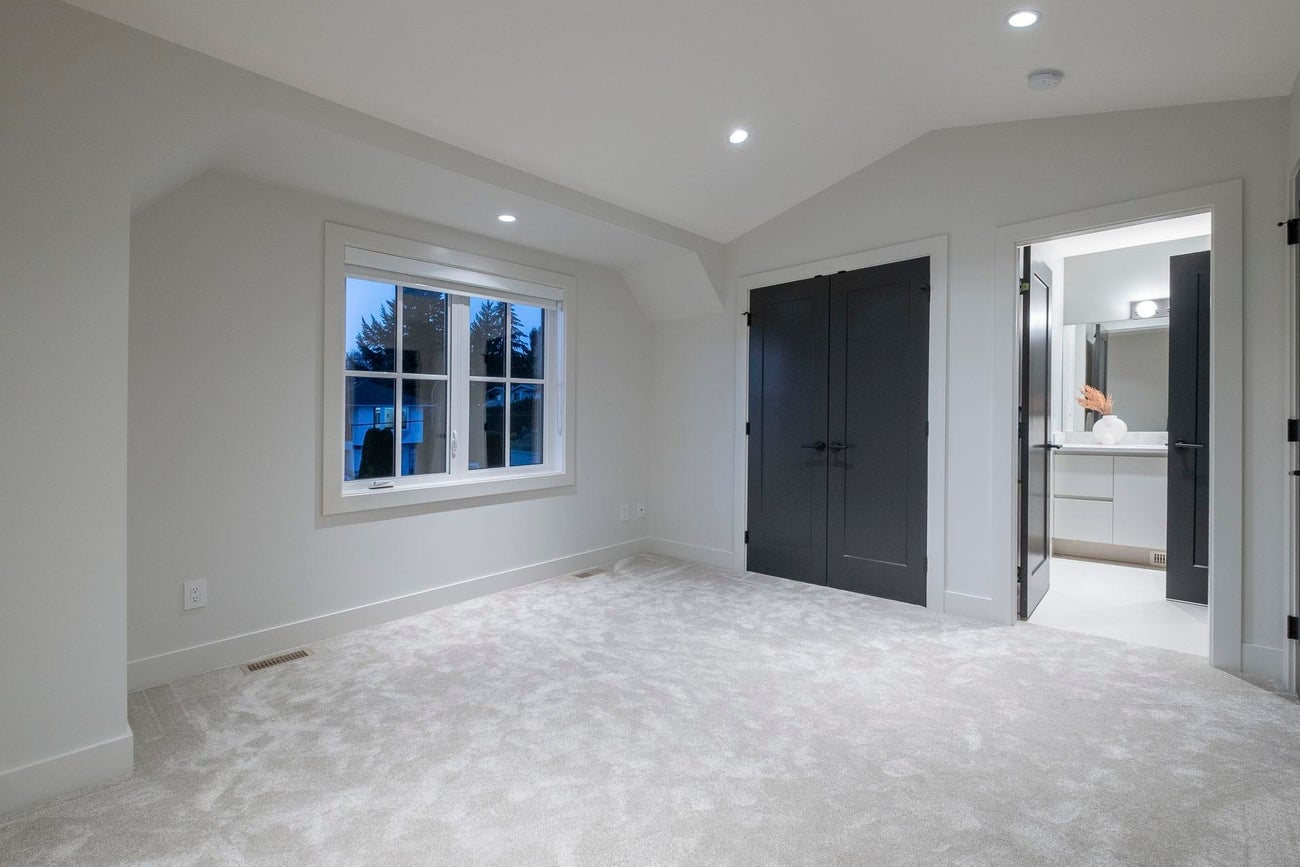 644A Girard Avenue - Coquitlam West Single Family Residence for Sale, 4 Bedrooms (R3029200) #28