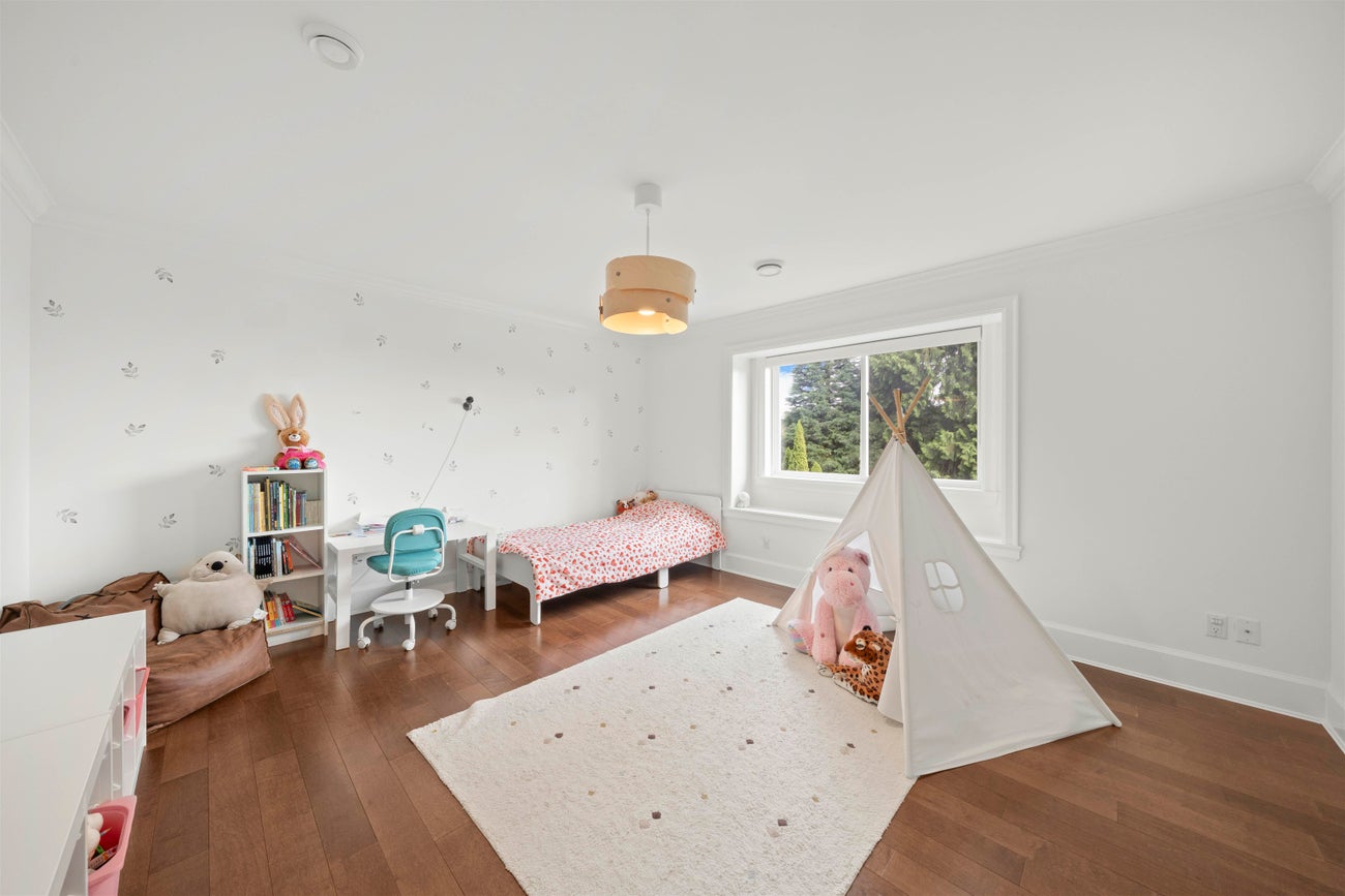 7638 Aubrey Street - Simon Fraser Univer. Single Family Residence for Sale, 7 Bedrooms (R3029506) #27