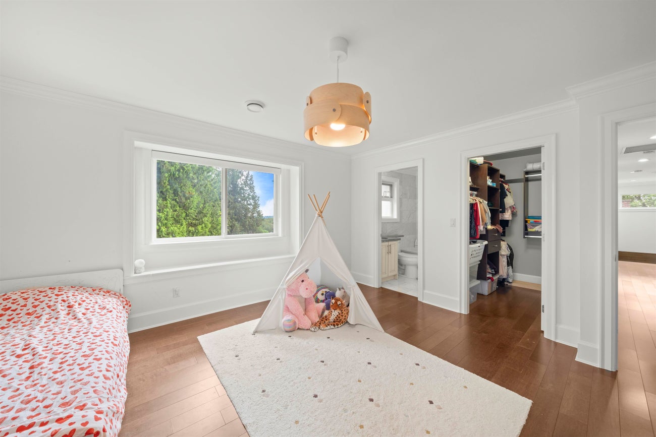 7638 Aubrey Street - Simon Fraser Univer. Single Family Residence for Sale, 7 Bedrooms (R3029506) #28