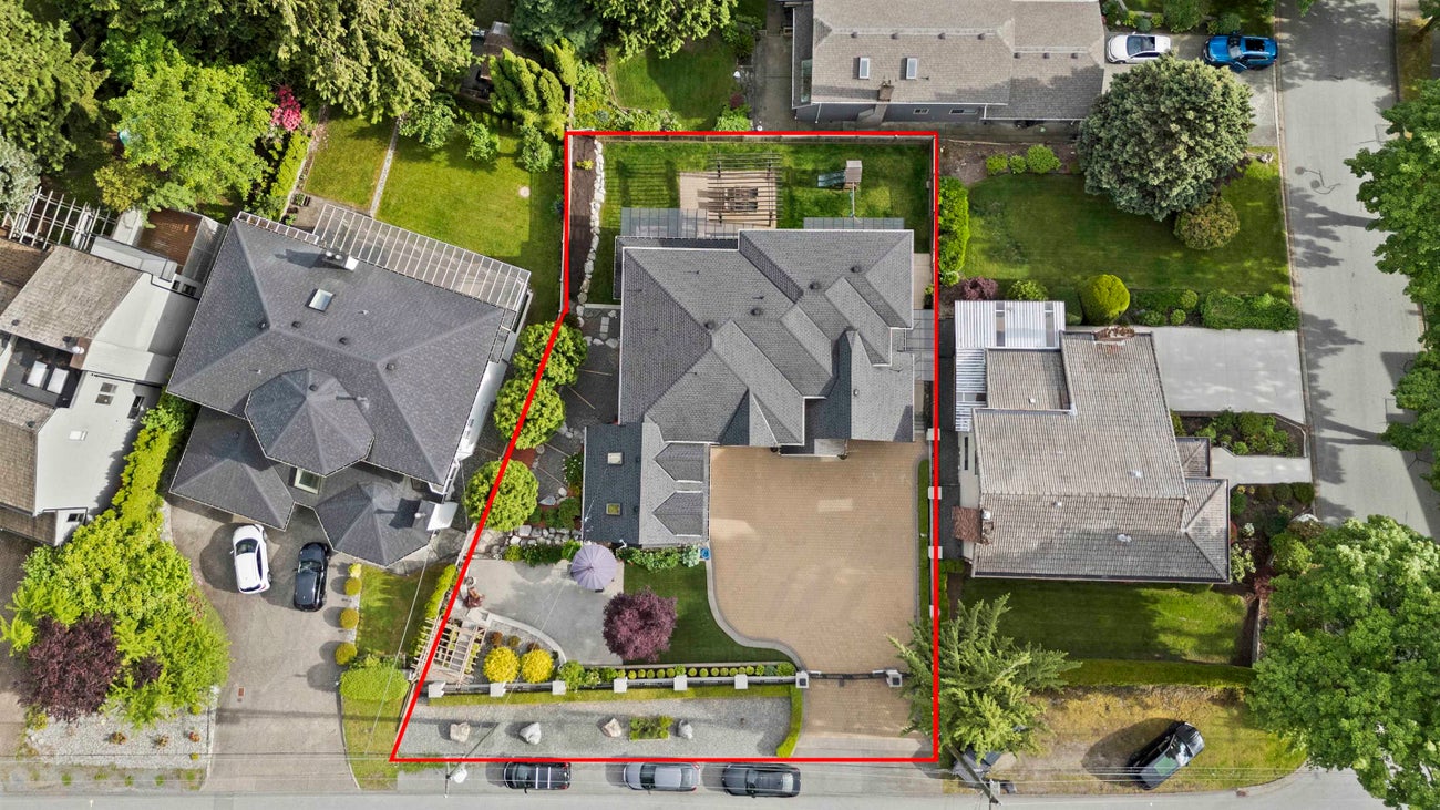 7638 Aubrey Street - Simon Fraser Univer. Single Family Residence for Sale, 7 Bedrooms (R3029506)# - 38