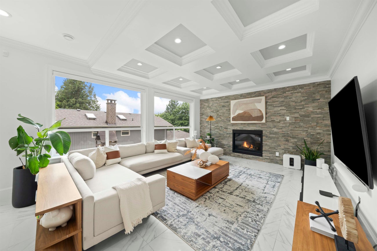 7638 Aubrey Street - Simon Fraser Univer. Single Family Residence for Sale, 7 Bedrooms (R3029506)# - 4