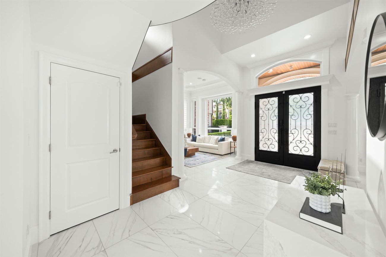 7638 Aubrey Street - Simon Fraser Univer. Single Family Residence for Sale, 7 Bedrooms (R3029506)# - 9