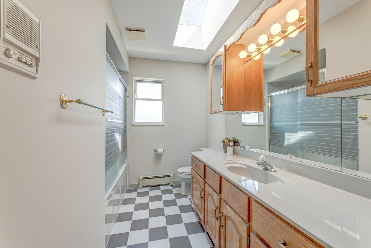 4930 Venables Street - Brentwood Park Single Family Residence for Sale, 8 Bedrooms (R3030089) #19