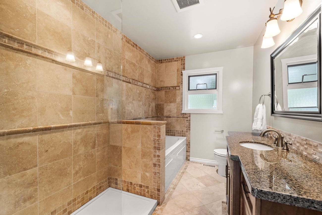 525 Appian Way - Coquitlam West Single Family Residence for Sale, 3 Bedrooms (R3030684) #19